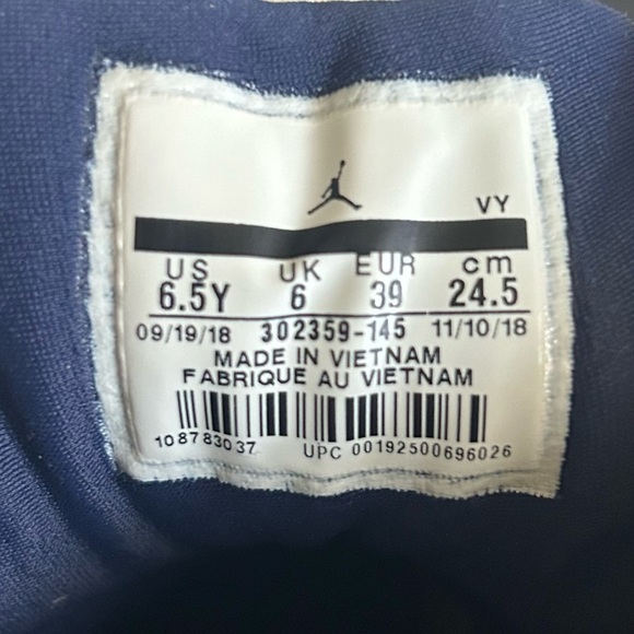 Jordan 9 Retro Pearl Blue - Picture 4 of 7